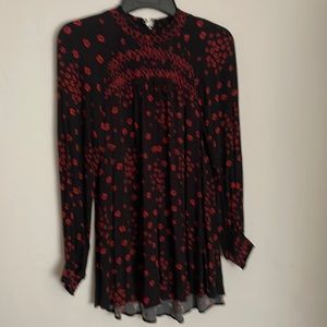 Adorable Free People blouse.